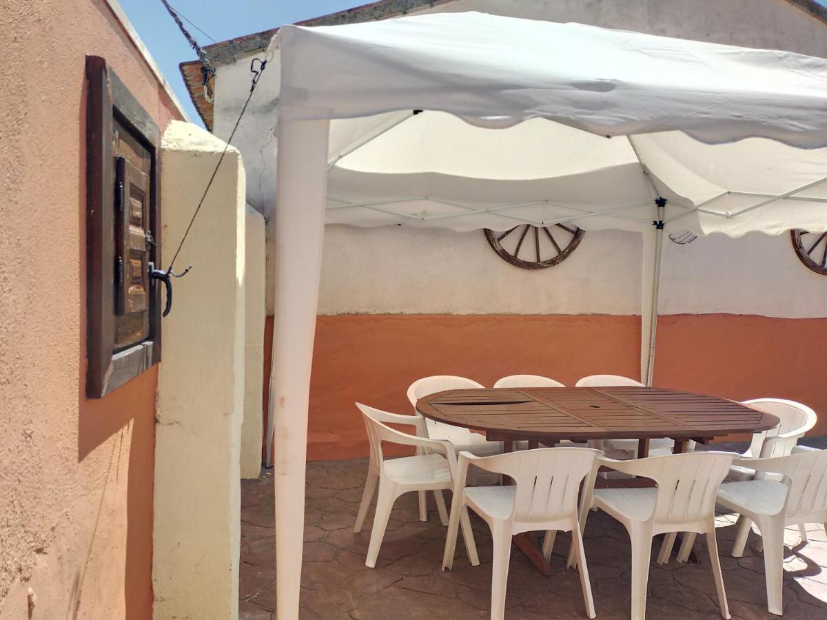 La Casa Del Abuelo Simon Guest House Fuente el Sauz Eksteriør bilde