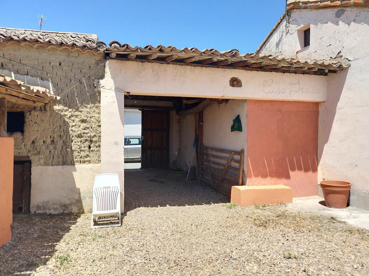 La Casa Del Abuelo Simon Guest House Fuente el Sauz Eksteriør bilde