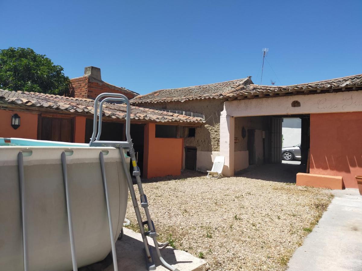 La Casa Del Abuelo Simon Guest House Fuente el Sauz Eksteriør bilde