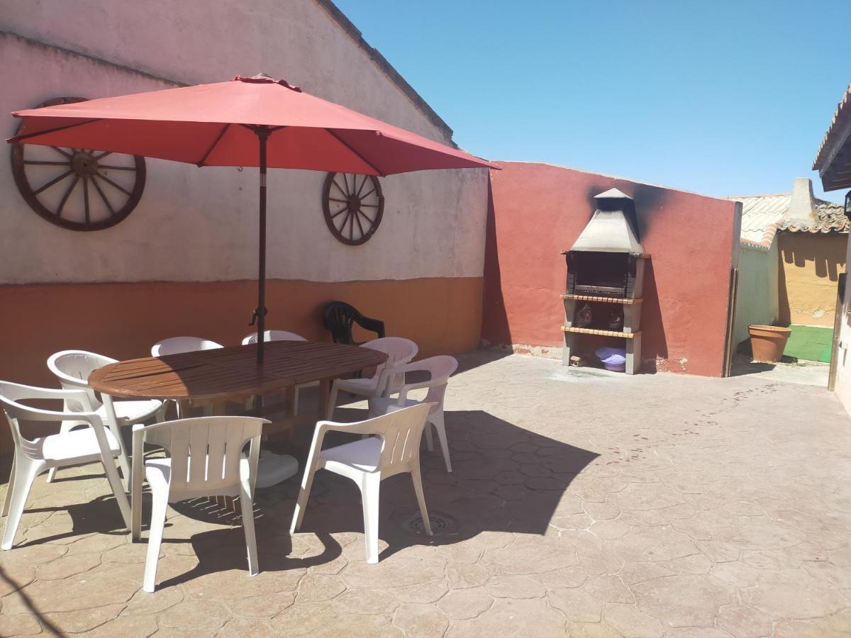 La Casa Del Abuelo Simon Guest House Fuente el Sauz Eksteriør bilde