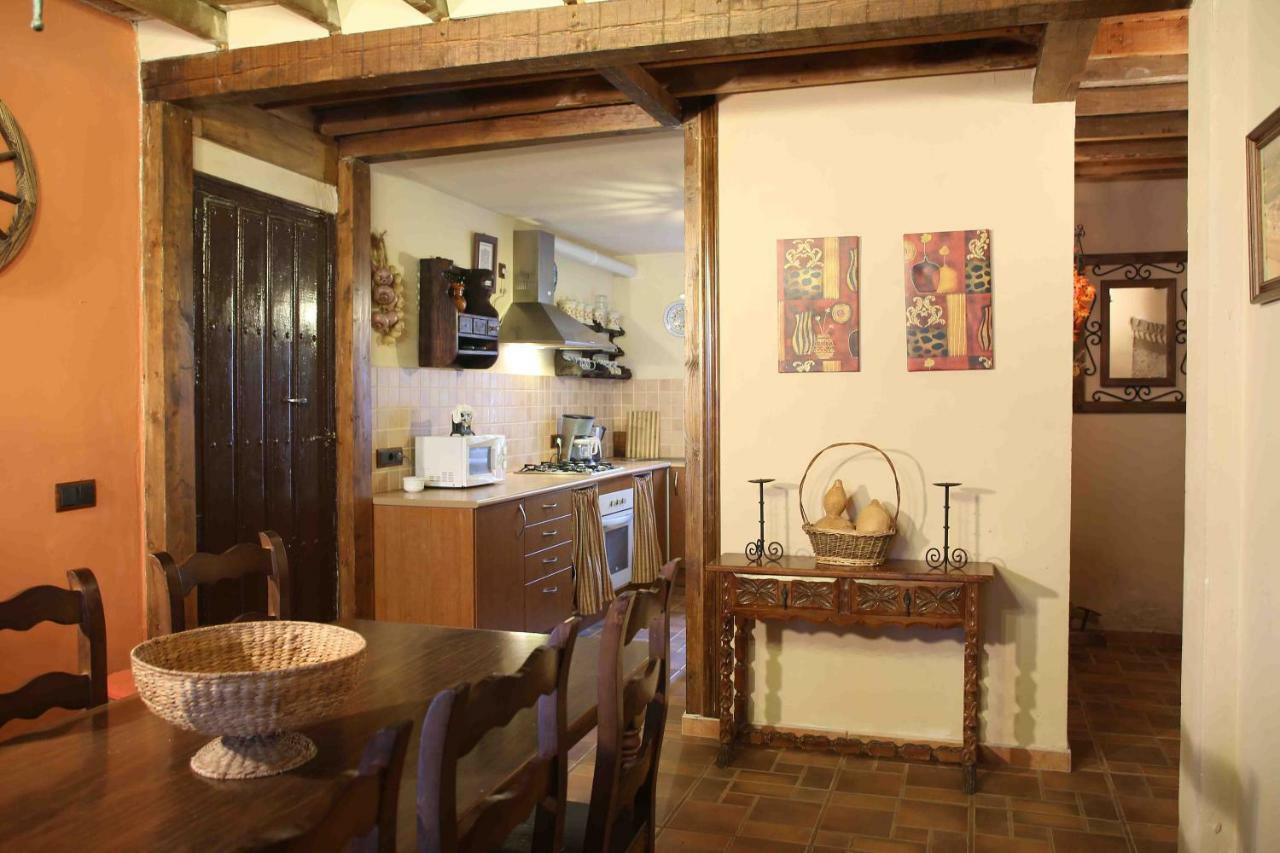 La Casa Del Abuelo Simon Guest House Fuente el Sauz Eksteriør bilde