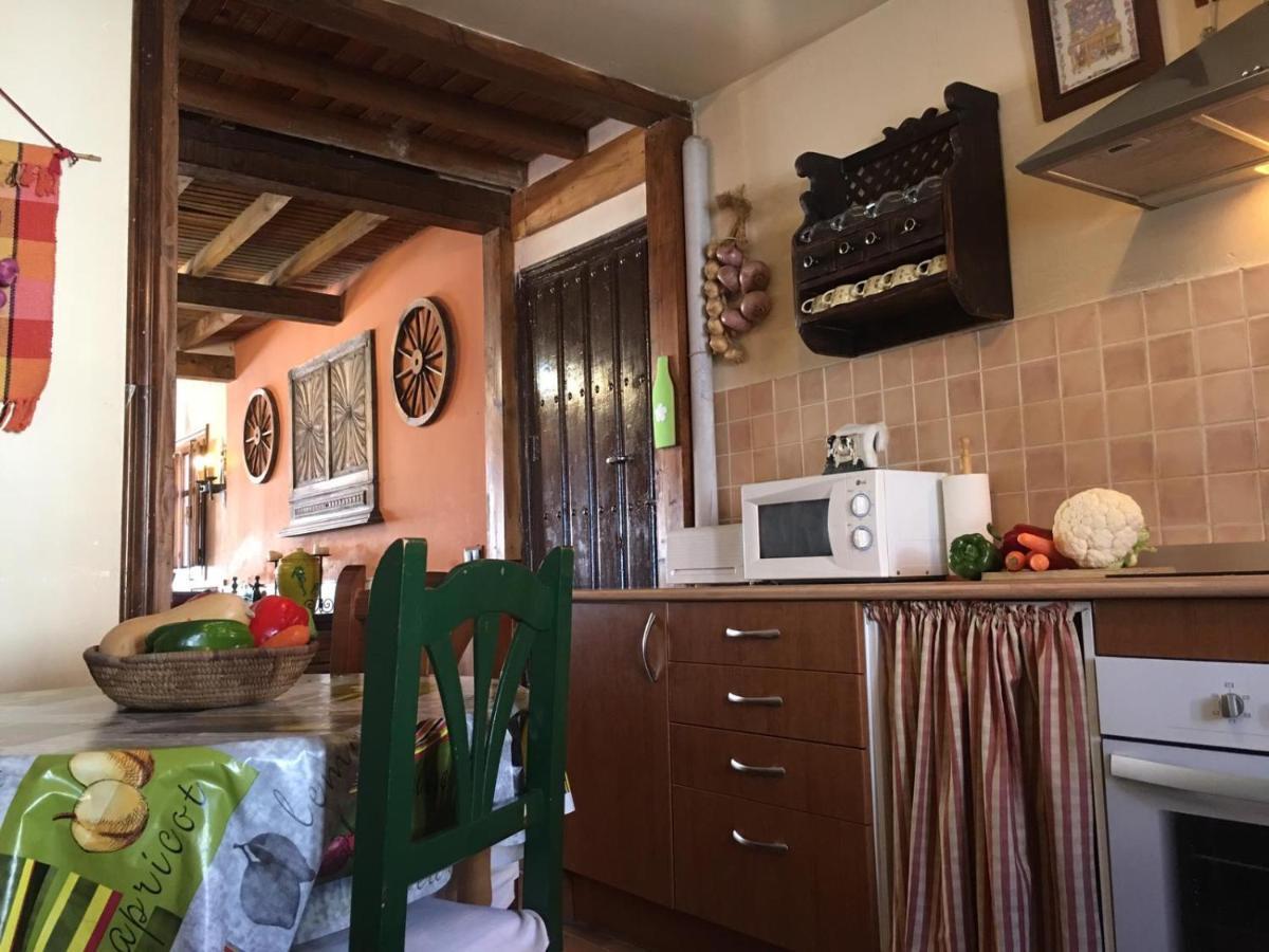 La Casa Del Abuelo Simon Guest House Fuente el Sauz Eksteriør bilde