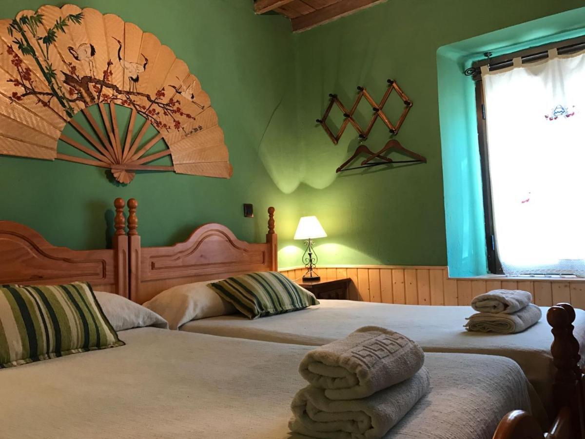 La Casa Del Abuelo Simon Guest House Fuente el Sauz Eksteriør bilde